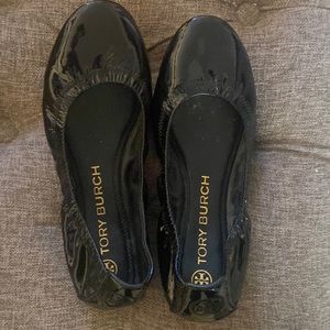 Tory Burch black leather flats